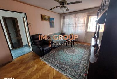 Apartament cu 2 camere semidecomandat în Podu Roș