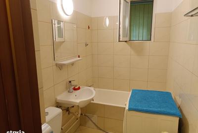 Apartament cu 2 camere semidecomandat în Vatra Luminoasă