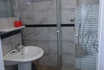 Apartament cu 2 camere decomandat în Amara - 2