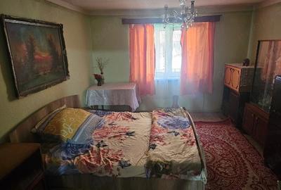 Casă cu 4 camere cu Teren 500 Mp în Central