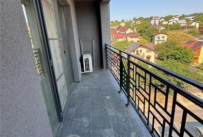 Apartament cu 2 camere decomandat în Bârnova