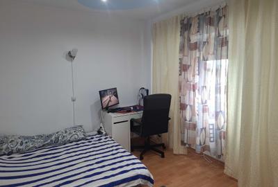 Apartament cu 3 camere decomandat în Nord