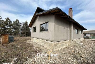 Casă cu 4 camere semidecomandat cu Teren 560 Mp în Săvinești - 11