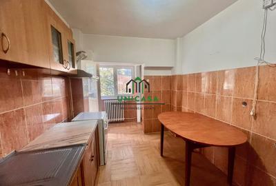 Apartament cu 3 camere decomandat în Nord - 2