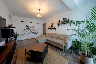Apartament cu 3 camere decomandat în Central