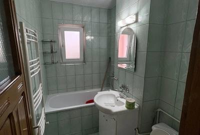 Apartament cu 2 camere decomandat în Unirii