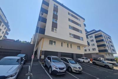 Apartament cu 2 camere semidecomandat, mobilat în Florești