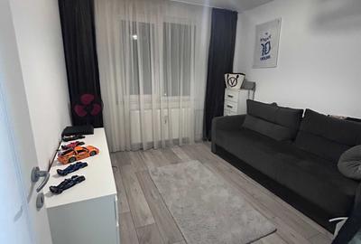 Apartament cu 3 camere decomandat în Titan - 3
