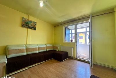 Apartament cu 3 camere semidecomandat în Șelimbăr