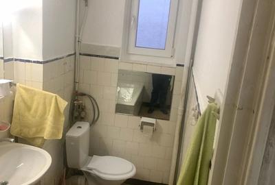 Apartament cu 2 camere semidecomandat în Gara de Nord