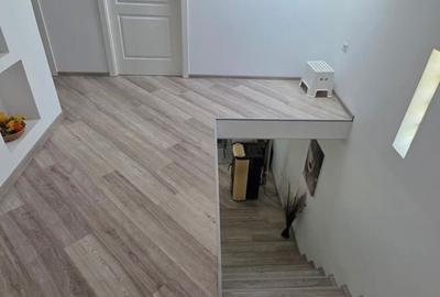 Casă cu 4 camere în Central