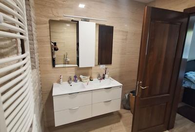 Casă cu 4 camere în Ultracentral - 2