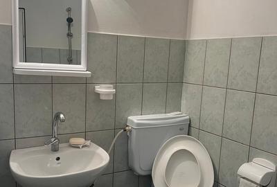 Casă individuală cu 9 camere cu Canalizare în Central - 16