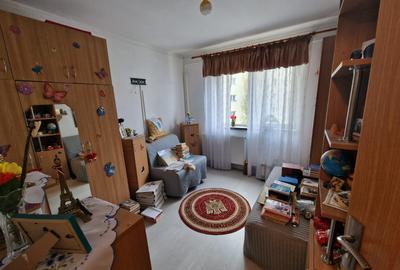 Apartament cu 2 camere semidecomandat, mobilat în Alexandru cel Bun - 2