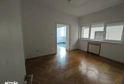 Apartament cu 5 camere semidecomandat în Primăverii - 2