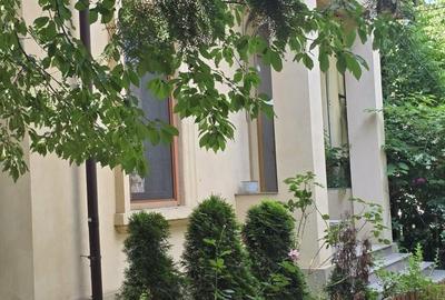Casă cu 3 camere în Ultracentral - 1