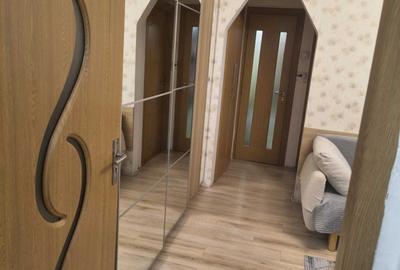 Apartament cu 2 camere semidecomandat, mobilat în Giurgiului