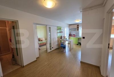 Apartament cu 2 camere decomandat, mobilat în Central