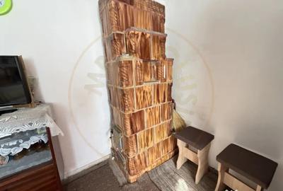 Casă cu 4 camere cu Teren 780 Mp în Pitoi