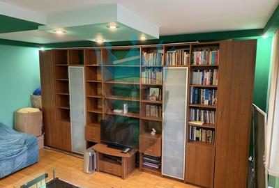 Apartament cu 3 camere decomandat, mobilat în Sebastian