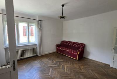 Apartament cu 4 camere decomandat în Sub Arini - 8