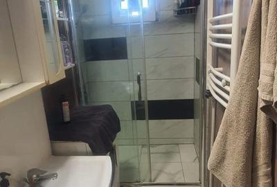 Apartament cu 3 camere semidecomandat în Nord