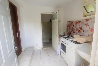 Casă individuală cu 4 camere cu Teren 250 Mp în Km 5 - 4
