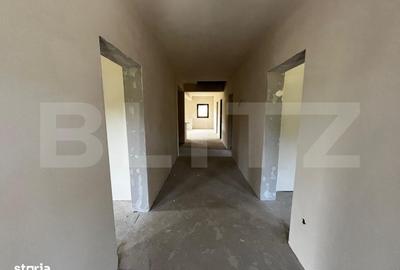 Casă cu 4 camere în Sălicea