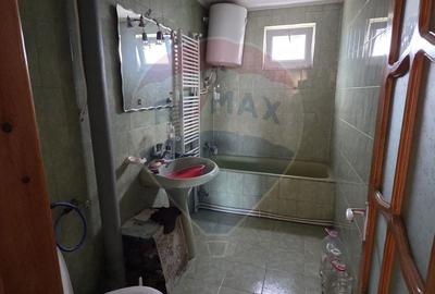 Casă individuală cu 5 camere cu Canalizare în Obor - 2