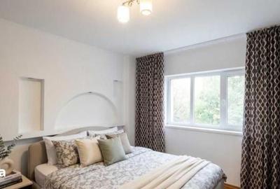 Apartament cu 4 camere decomandat în Berceni