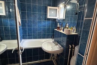 Apartament cu 2 camere semidecomandat în Micro 39