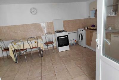 Casă cu 4 camere în Central - 6