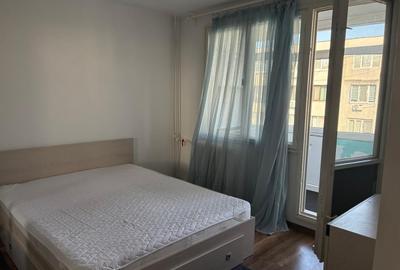 Apartament cu 3 camere decomandat în Militari