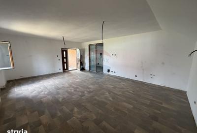 Casă cu 5 camere cu Teren 3960 Mp în Milcovul - 18