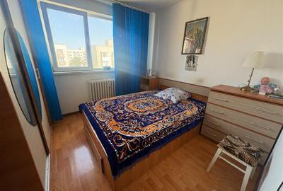 Apartament cu 2 camere decomandat în Drumul Taberei