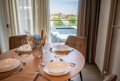 Apartament cu 2 camere semidecomandat, mobilat în Nord