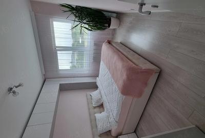 Apartament cu 3 camere decomandat în Florești