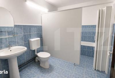 Casă cu 6 camere cu Teren 475 Mp în Olimpia-Stadion