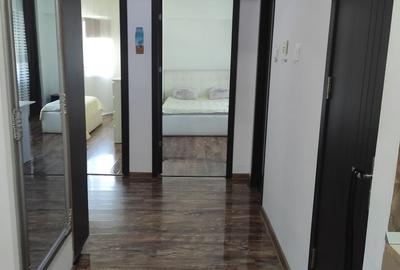 Apartament cu 3 camere în Calea București - 2