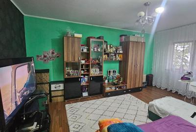 Apartament cu 2 camere decomandat în Siderurgiștilor