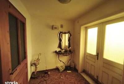 Casă cu 2 camere cu Teren 2400 Mp în Central - 12