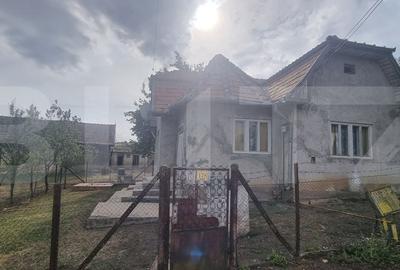 Casă cu 2 camere cu Teren 2934 Mp în Stoicănești