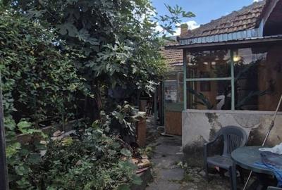 Casă cu 3 camere cu Teren 157 Mp în Coiciu