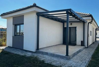 Casă cu 3 camere în Central