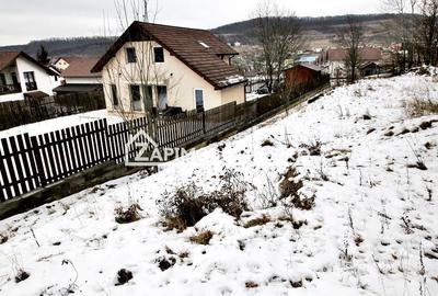 Teren Construcții intravilan de 800 mp, în Corunca - 6