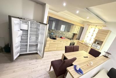 Apartament cu 3 camere semidecomandat, mobilat în Florești