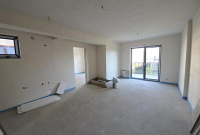 Apartament cu 2 camere semidecomandat în Mărăști