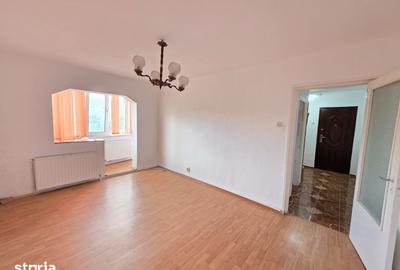 Apartament cu 3 camere decomandat în Astra - 2