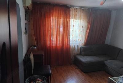 Garsonieră semidecomandată în Micro 3