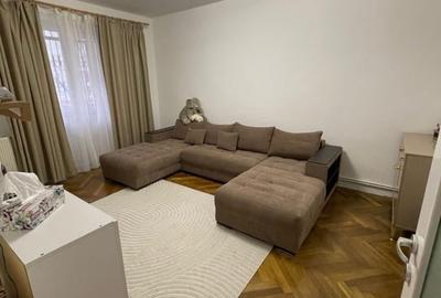Apartament cu 2 camere decomandat, mobilat în Sălaj